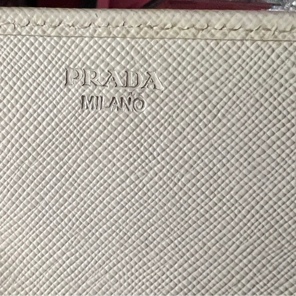 Authentic Rare Prada Staffiano Yellow Flower Long Wallet. - Picture 10 of 13